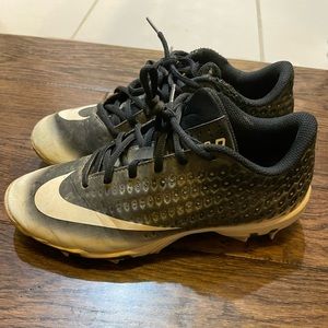 Nike Baseball Cleats “Big Boys” Size 6.5